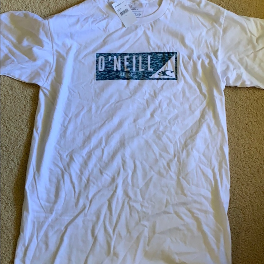 White O’Neil t-shirt